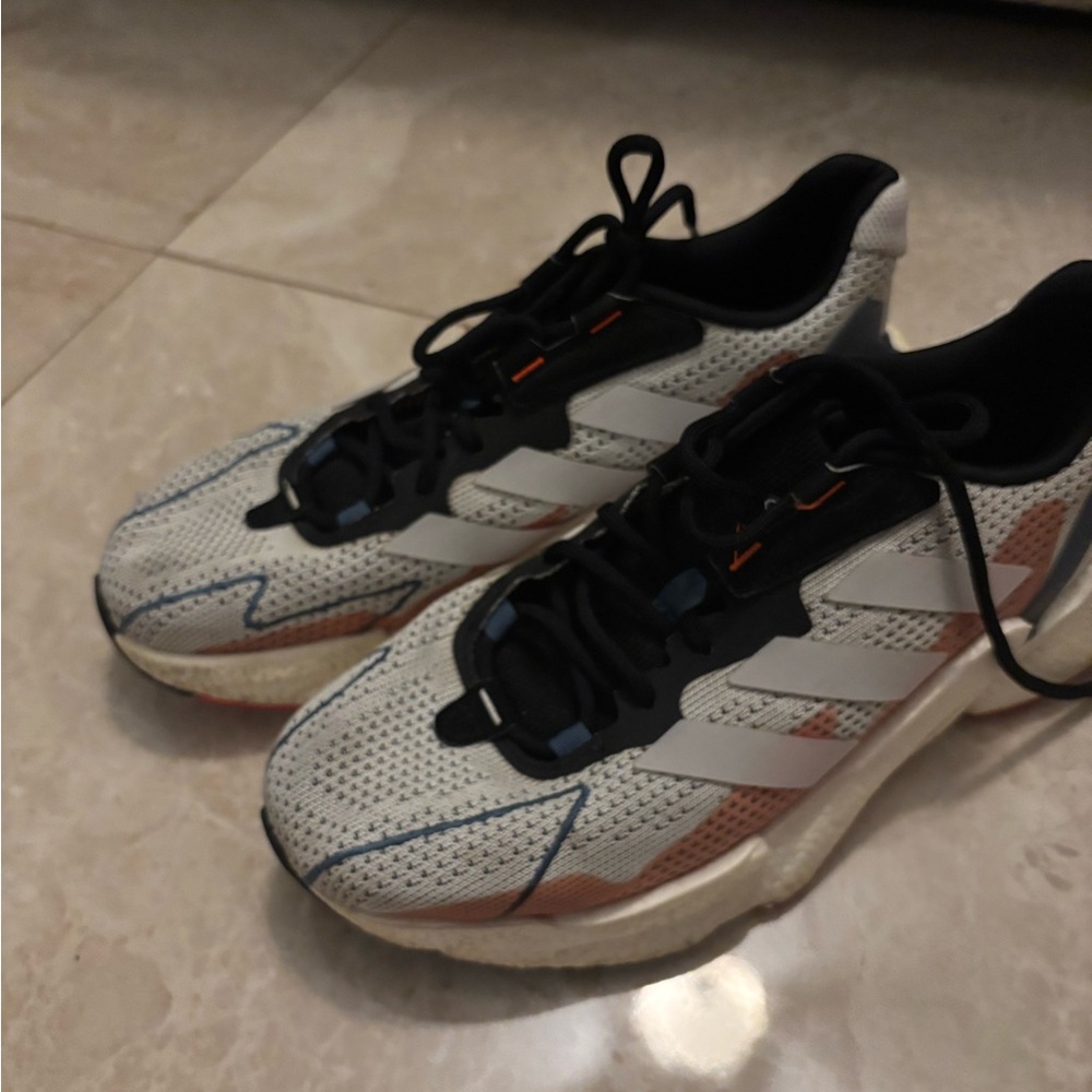 Adidas Men's White and Black Sneakers